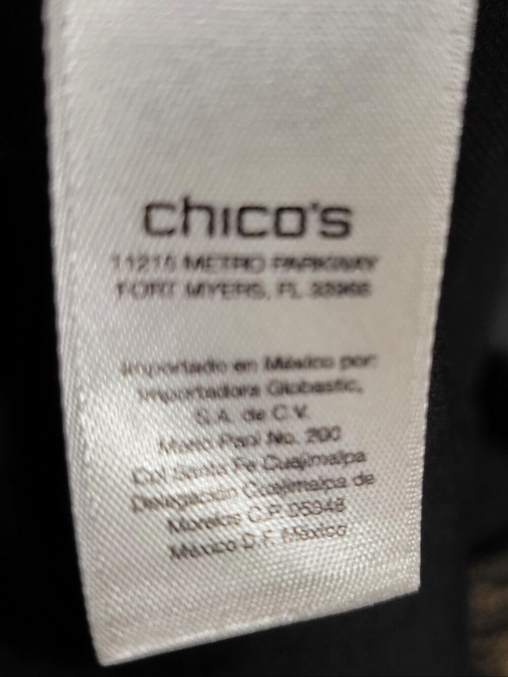 Chico's Gold Metallic Denim Black Floral Print SZ 2.5 Women - Picture 9 of 9